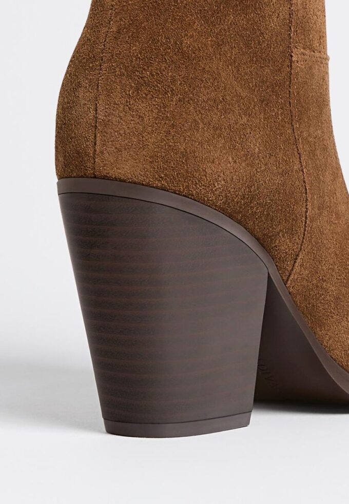 Botines vaqueros de piel