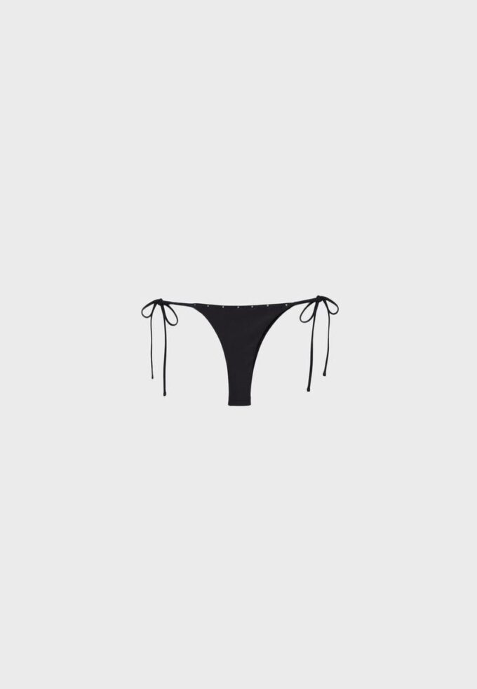 Braguita de bikini con cordones y tachuelas Braguita de bikini con cordones y tachuelas