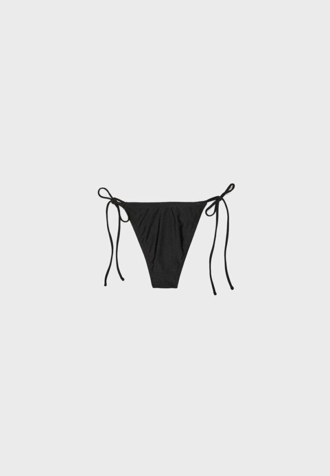 Braguitas de bikini brasileñas con flores bordadas Braguitas de bikini brasileñas con flores bordadas