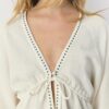 Camisa abierta con tachuelas Camisa abierta con tachuelas