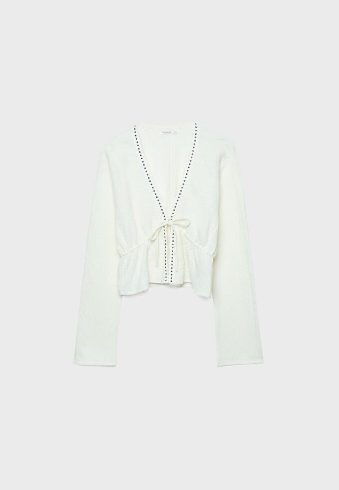 Camisa abierta con tachuelas Camisa abierta con tachuelas