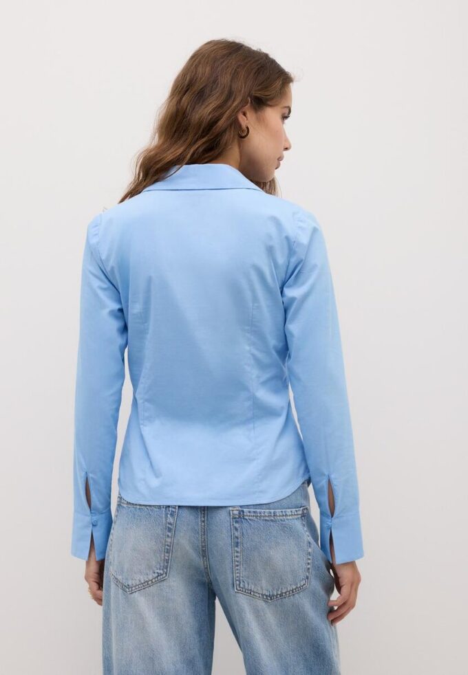 Camisa básica entallada Camisa básica entallada