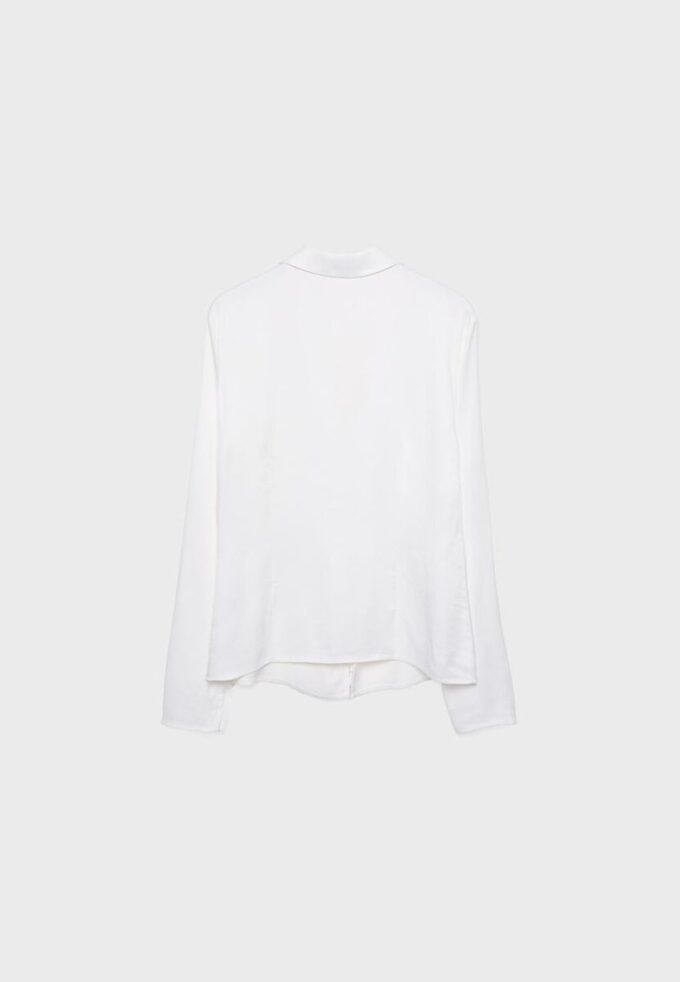 Camisa de satén con lazos