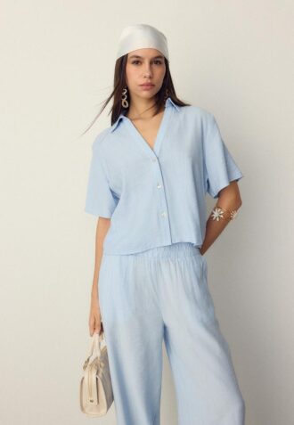 Camisa holgada con botones
