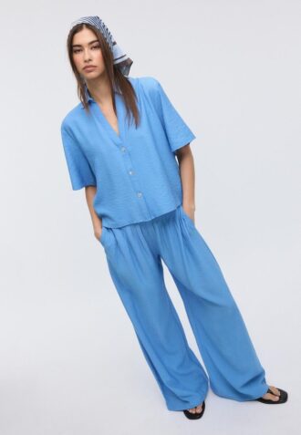 Camisa holgada con botones