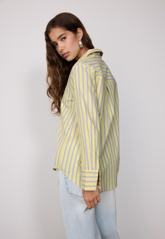 Camisas básicas de popelín a rayas con bolsillo Camisas básicas de popelín a rayas con bolsillo