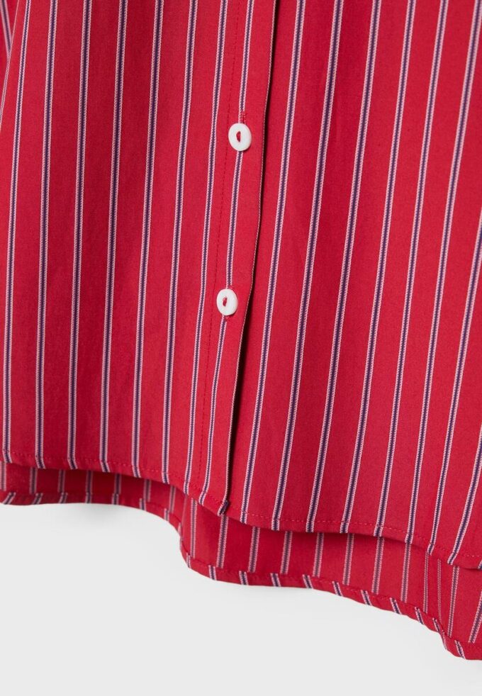 Camisas básicas de popelín a rayas con bolsillo Camisas básicas de popelín a rayas con bolsillo