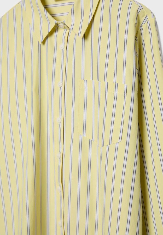 Camisas básicas de popelín a rayas con bolsillo Camisas básicas de popelín a rayas con bolsillo