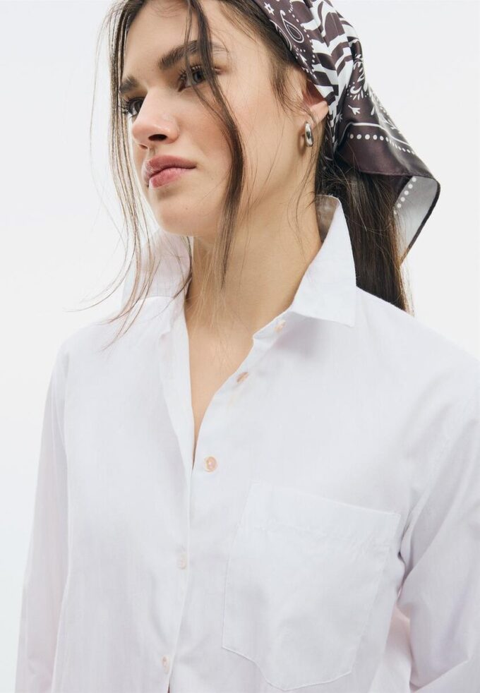 Camisas básicas de popelín con bolsillo Camisas básicas de popelín con bolsillo