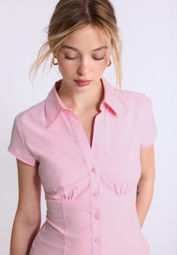 Camisas de manga corta con costura bajo el pecho Camisas de manga corta con costura bajo el pecho