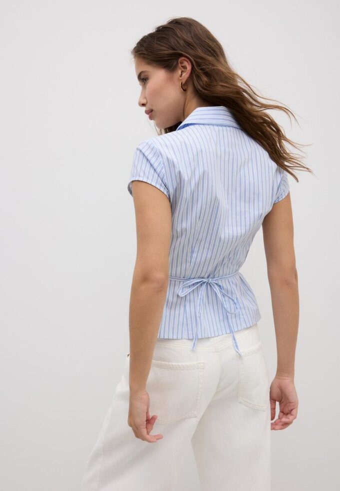 Camisas de manga corta con costura bajo el pecho Camisas de manga corta con costura bajo el pecho