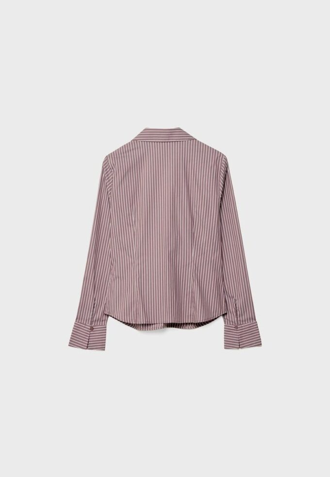 Camisas entalladas básicas a rayas Camisas entalladas básicas a rayas