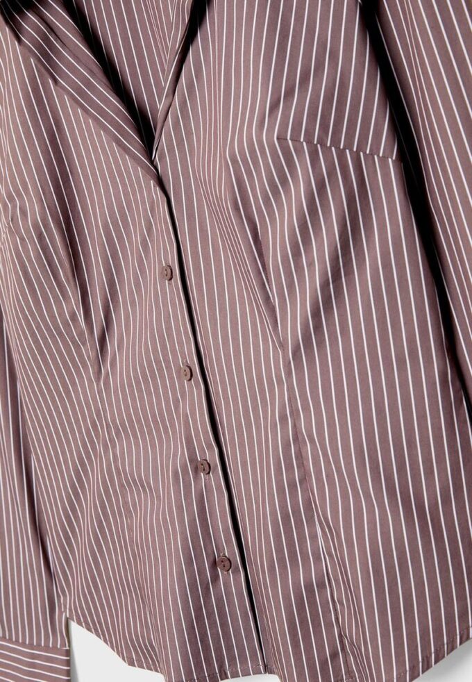 Camisas entalladas básicas a rayas Camisas entalladas básicas a rayas