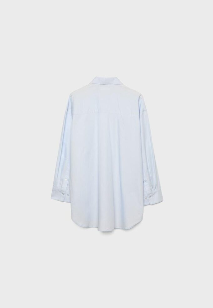 Camisas oversize con tachuelas Camisas oversize con tachuelas