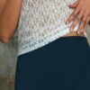 Camiseta ajustada con encaje y detalle gráfico Camiseta ajustada con encaje y detalle gráfico