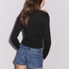 Camiseta asimétrica con ojales Camiseta asimétrica con ojales