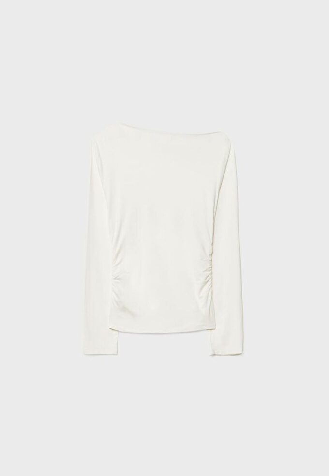 Camiseta asimétrica con ojales Camiseta asimétrica con ojales