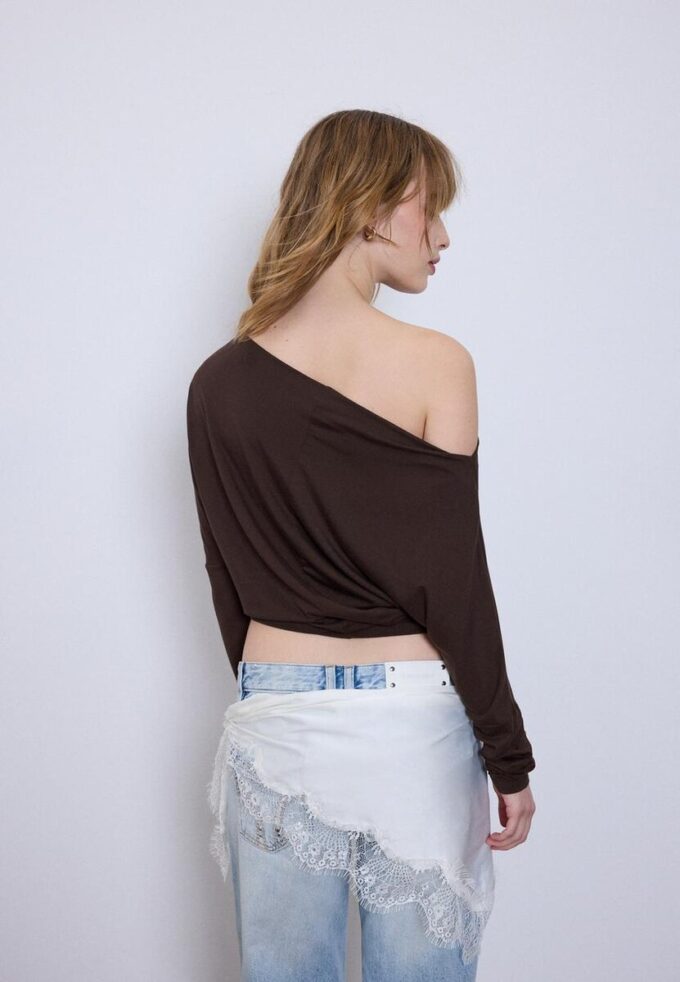 Camiseta asimétrica de modal Camiseta asimétrica de modal