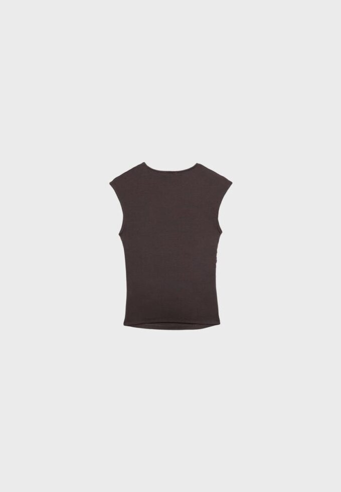 Camiseta básica ajustada con fruncidos Camiseta básica ajustada con fruncidos