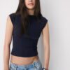Camiseta básica con cuello barco