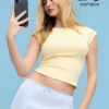 Camiseta básica con cuello barco