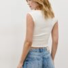 Camiseta básica con cuello barco