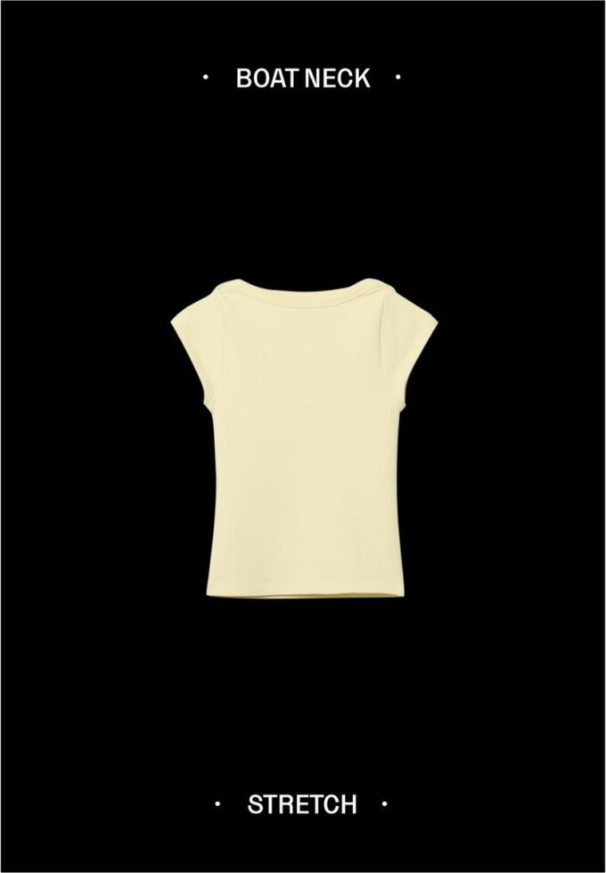 Camiseta básica con cuello barco