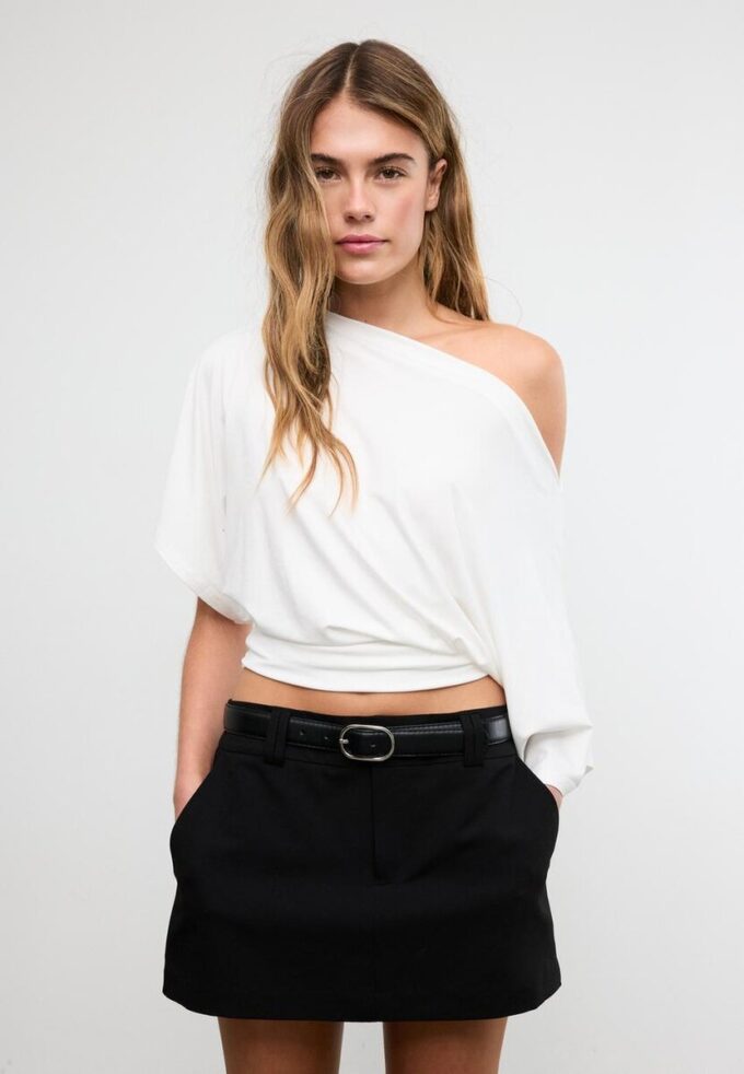 Camiseta básica con mangas de murciélago Camiseta básica con mangas de murciélago