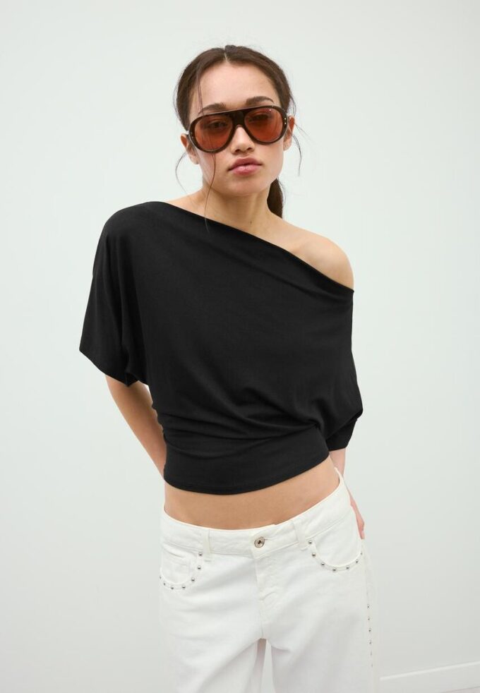 Camiseta básica con mangas de murciélago Camiseta básica con mangas de murciélago