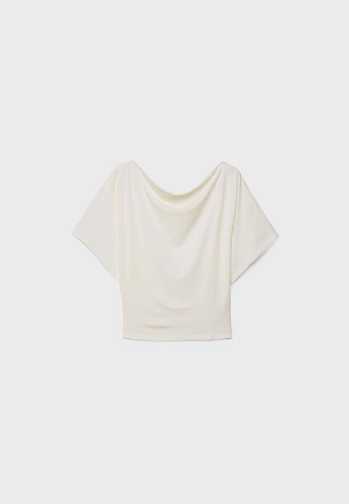Camiseta básica con mangas de murciélago Camiseta básica con mangas de murciélago