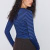 Camiseta básica de algodón a rayas de manga larga Camiseta básica de algodón a rayas de manga larga