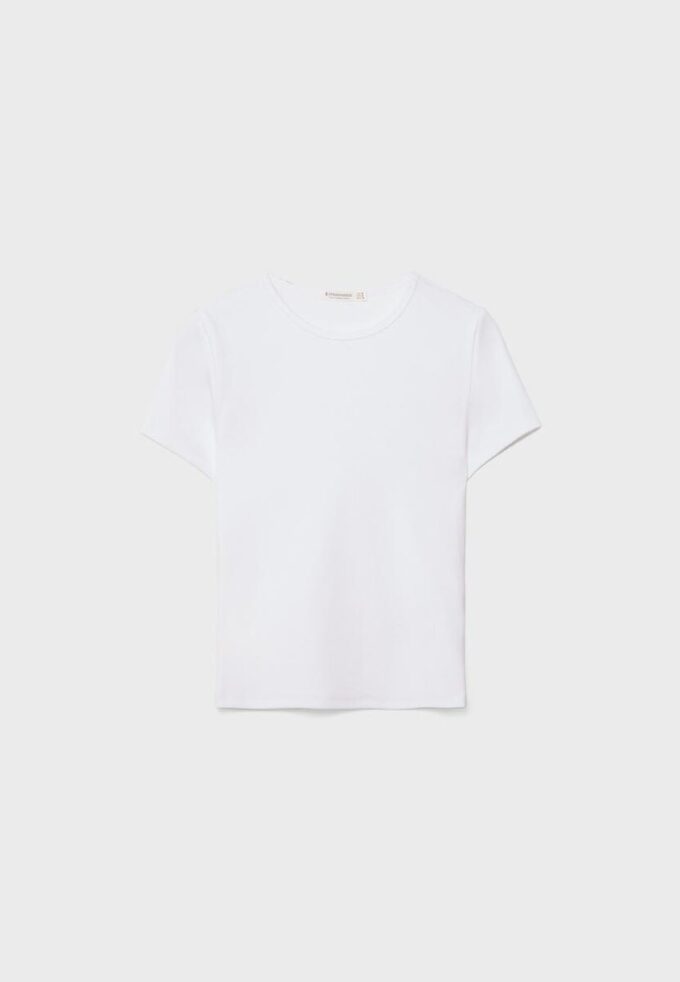 Camiseta básica de corte ajustado Camiseta básica de corte ajustado