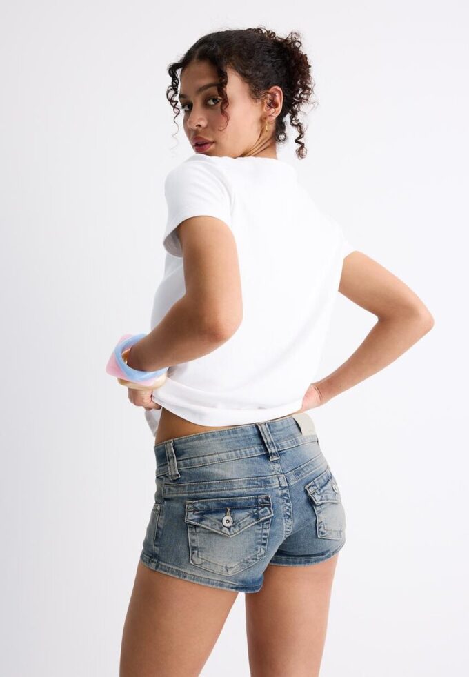 Camiseta básica de corte regular y tacto suave