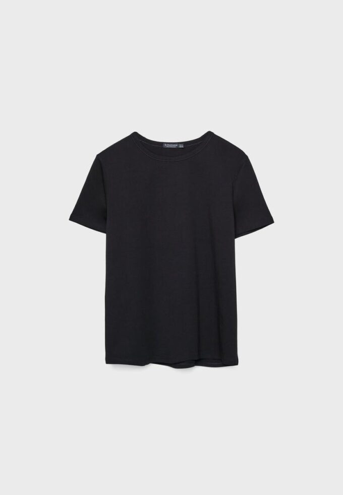 Camiseta básica de corte regular y tacto suave Camiseta básica de corte regular y tacto suave