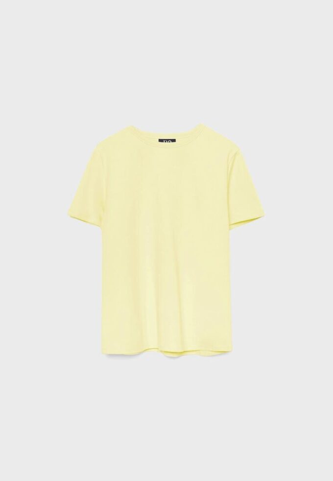 Camiseta básica de corte regular y tacto suave Camiseta básica de corte regular y tacto suave