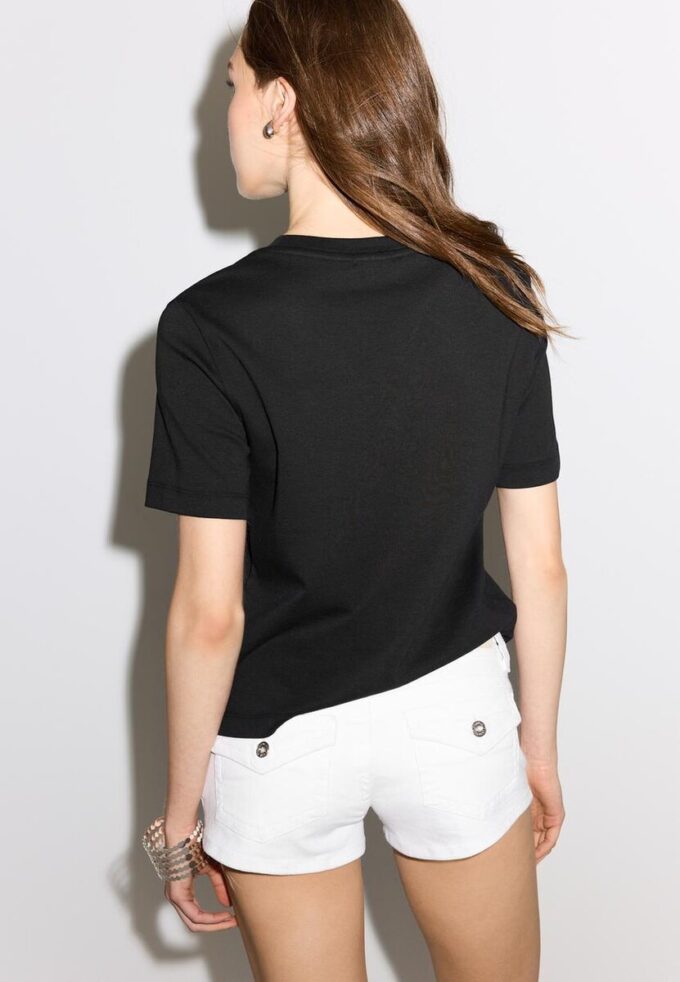 Camiseta básica de corte regular y tejido grueso Camiseta básica de corte regular y tejido grueso