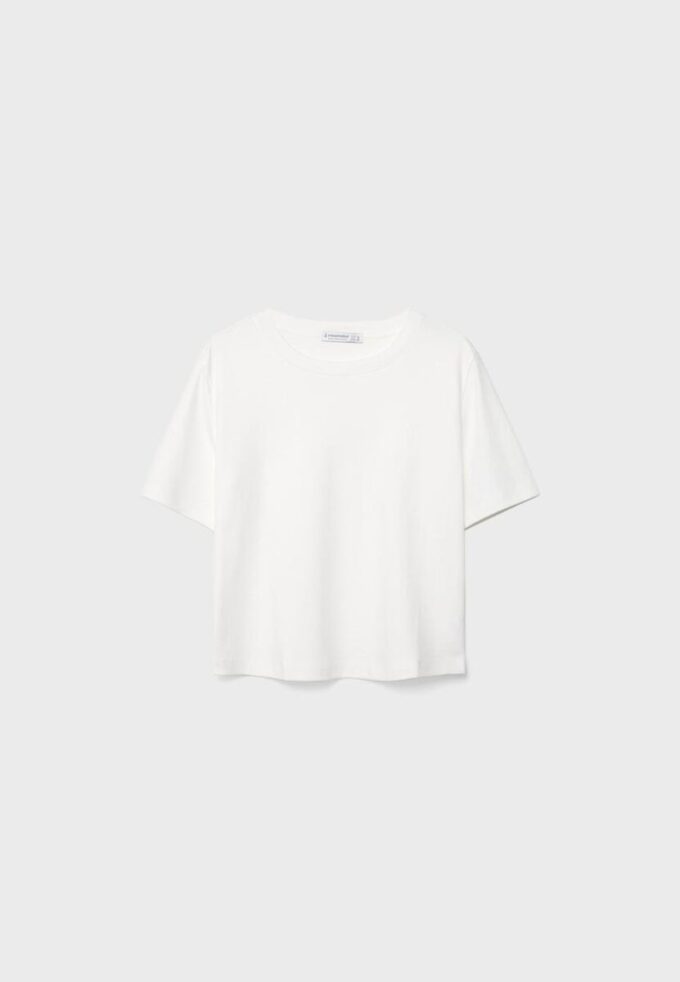 Camiseta básica de corte regular y tejido grueso Camiseta básica de corte regular y tejido grueso
