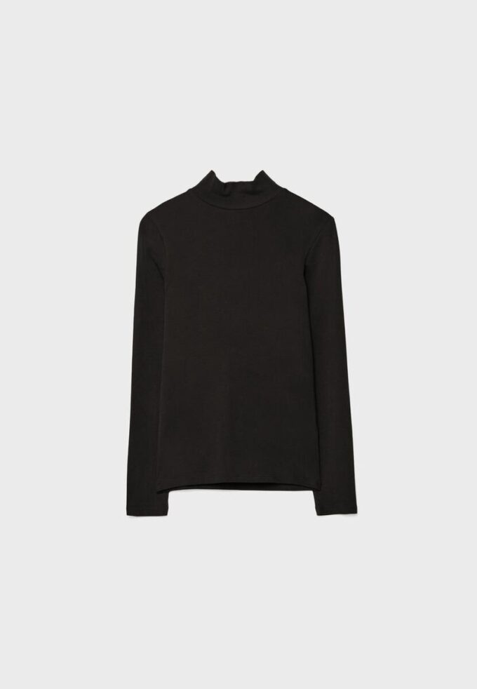 Camiseta básica de cuello alto Camiseta básica de cuello alto