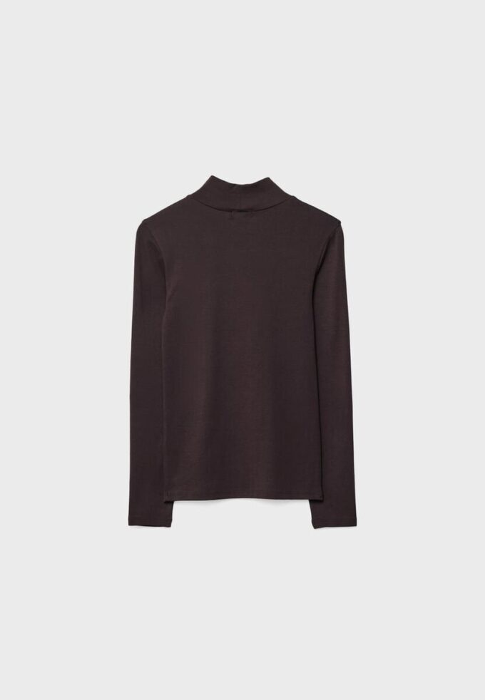 Camiseta básica de cuello alto Camiseta básica de cuello alto