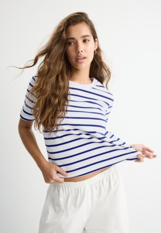 Camiseta básica de peso grueso a rayas y corte regular