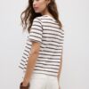 Camiseta básica de peso grueso a rayas y corte regular Camiseta básica de peso grueso a rayas y corte regular
