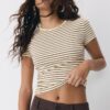 Camiseta básica de rayas y corte ajustado Camiseta básica de rayas y corte ajustado