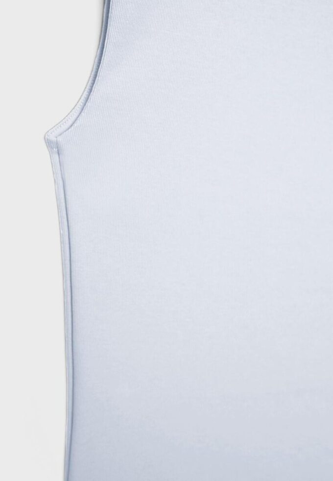 Camiseta básica sin mangas