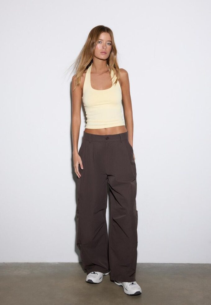 Camiseta con cuello halter Camiseta con cuello halter