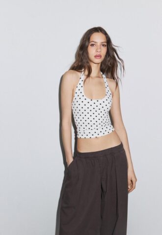 Camiseta con cuello halter