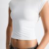 Camiseta con espalda abierta Camiseta con espalda abierta