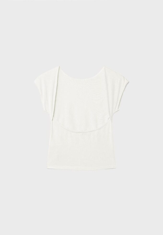 Camiseta con espalda abierta Camiseta con espalda abierta