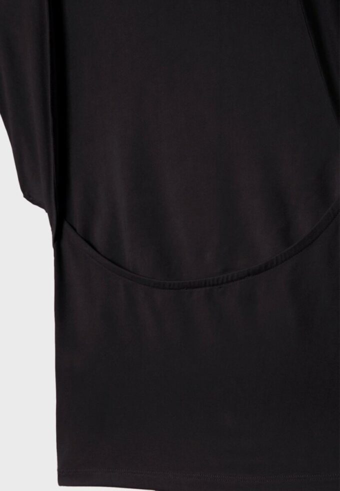 Camiseta con espalda abierta Camiseta con espalda abierta