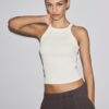 Camiseta con espalda nadadora