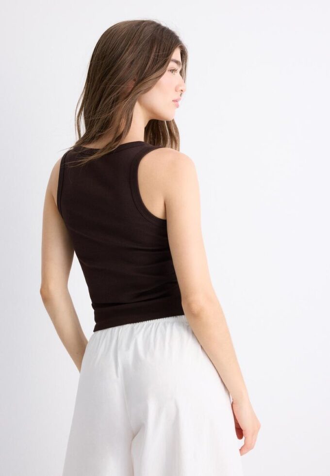 Camiseta de canalé con espalda nadadora Camiseta de canalé con espalda nadadora